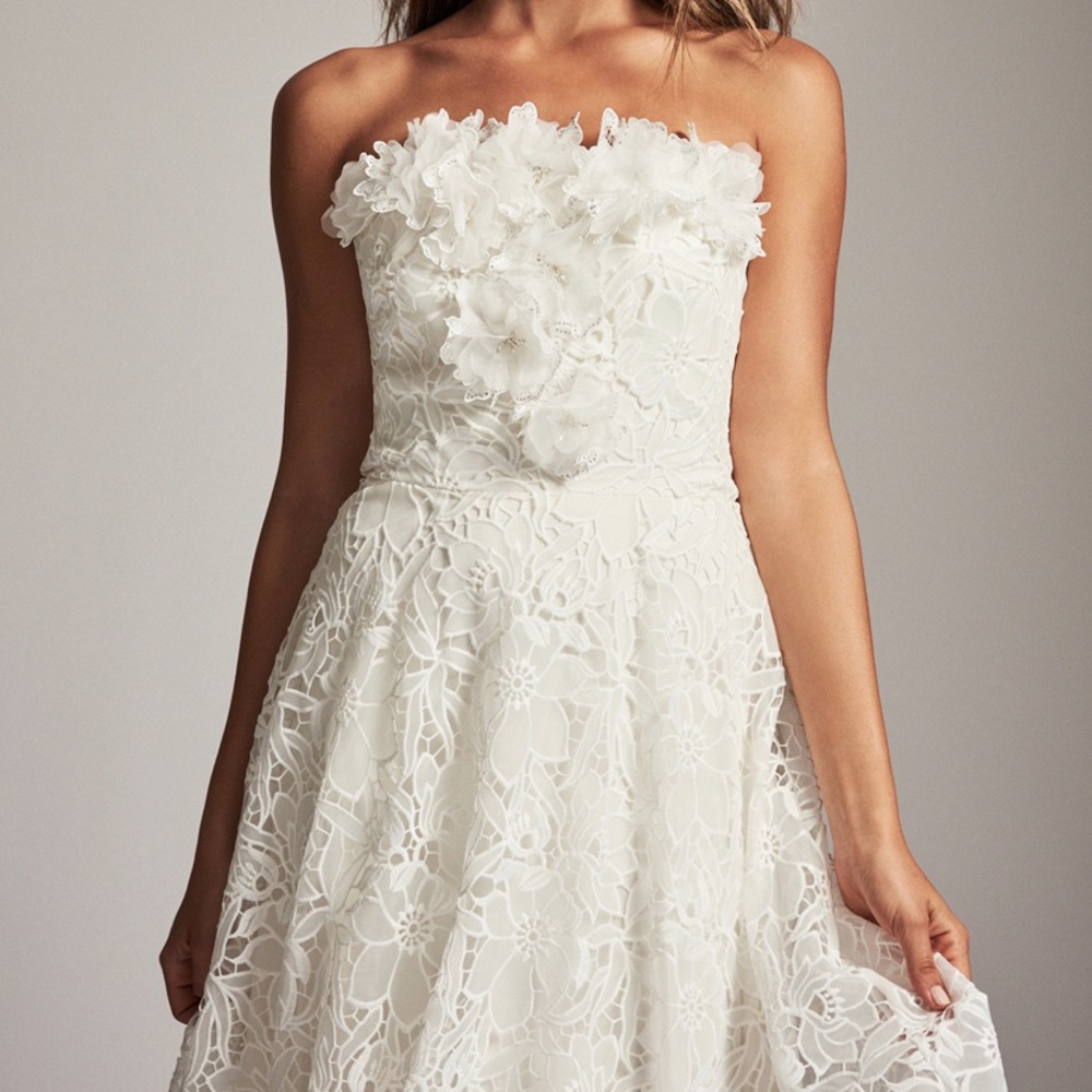 Tadashi Shoji Wedding Dress